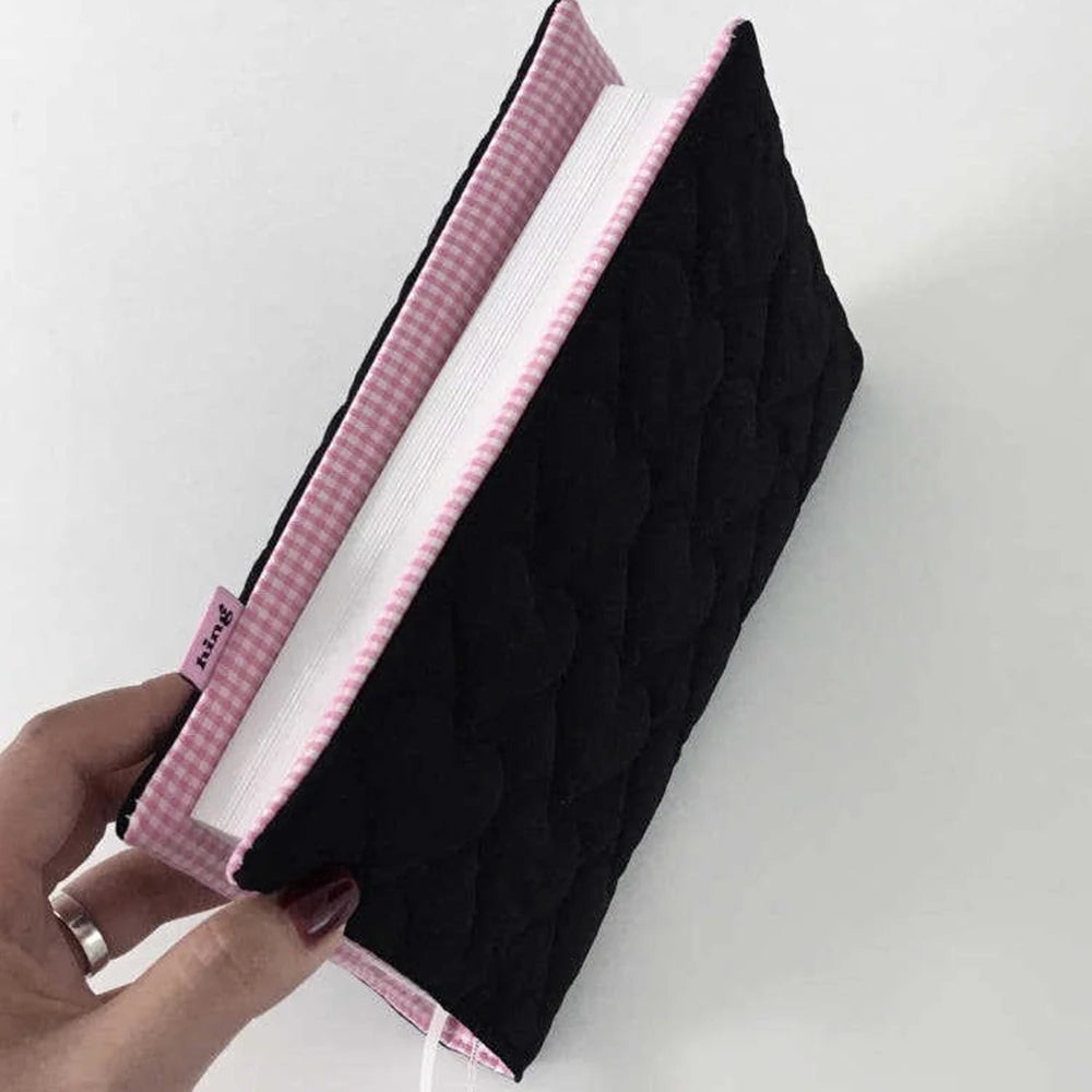 Couverture de Cahier A5 Aesthetic – Protège-Livre Matelassé | Maison Majjaa