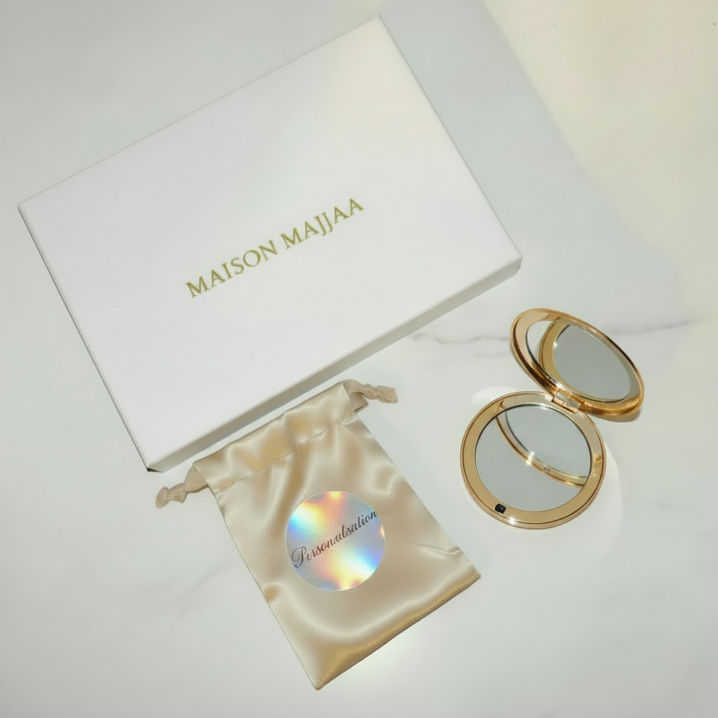 Mini Pochette Satin Beige + Miroir Doré – Étui Cadeau | Pour toi | Maison Majjaa